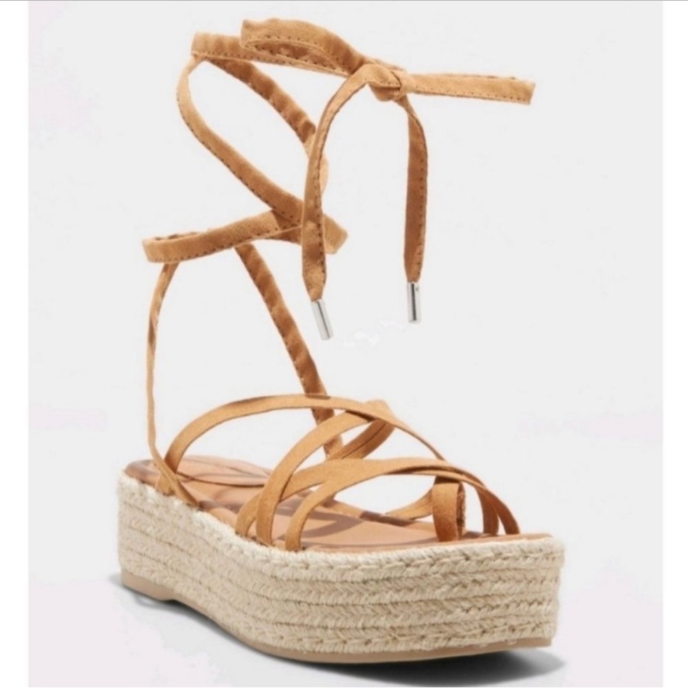 Universal Thread Donny Platform Sandals Tan 9.5